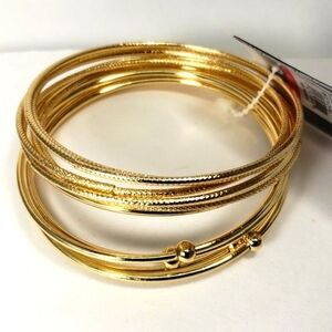 Set of 11 Pieces Polished and Textured Gold tone Bangle Bracelets